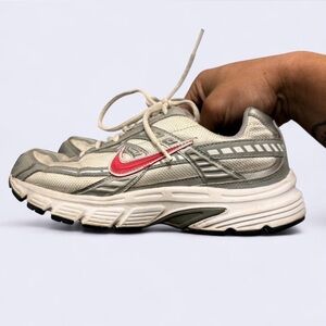 Nike initiator shoes